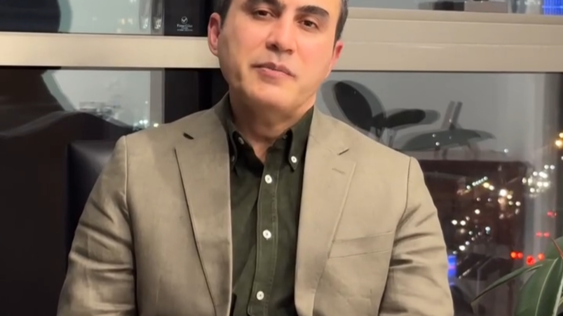 بینیتون به صورت طبیعی عمل کنید یا فانتزی و نیمه فانتزی؟ دکتر محمد مجیدی - جراحی بینی به سبک طبیعی شیک