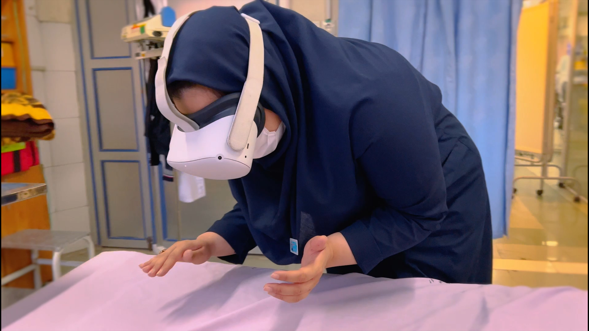 تیزر شبیه ساز واقعیت مجازی احیای قلبی CPR آکنه