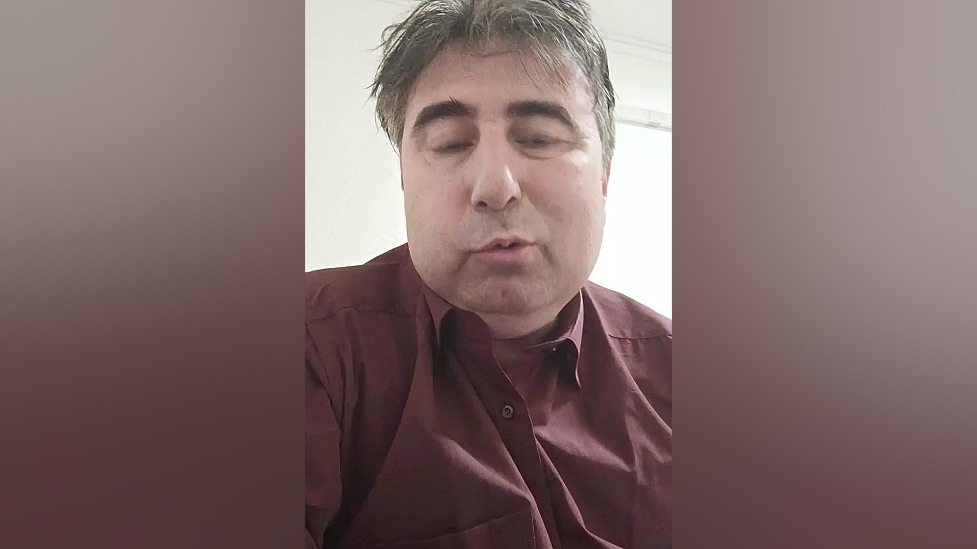 نظریه هوش استرنبرگ 09222543585 گروه آموزشی دکتر پیری 09202543585 دیوید بکهام