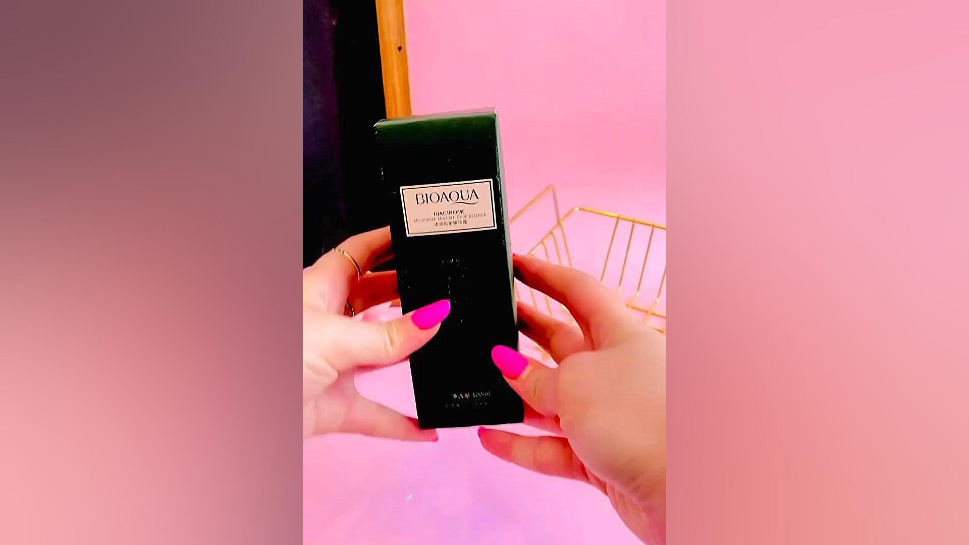 سرم ضد جوش چای سبز بیوآکوا پیلینگ شیمیایی