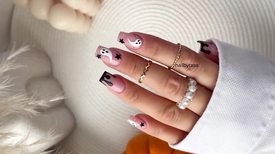 ناخن مصنوعی راسا طرح روح و ستاره دارک رنگ هلویی مشکی