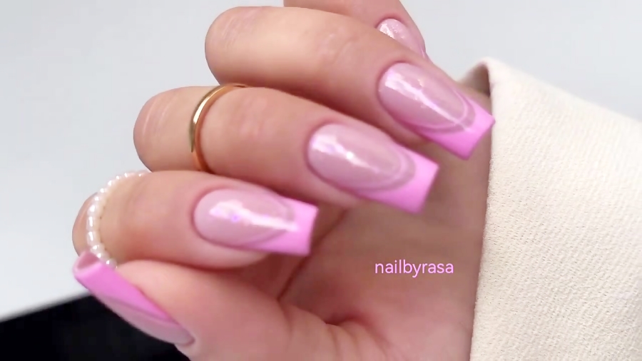 ناخن مصنوعی راسا مدل فرنچ صورتی مینیمال رنگ بیس شاین