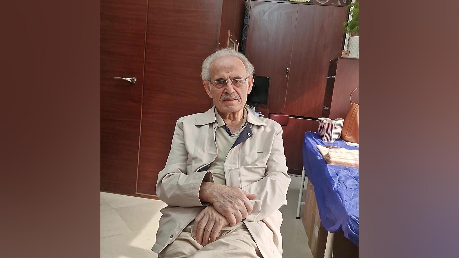 چرا باید سمعک جدید بخرید؟ راهنمای تعویض سمعک | کلینیک شنوایی سنجی سمعک برتر دندان مصنوعی