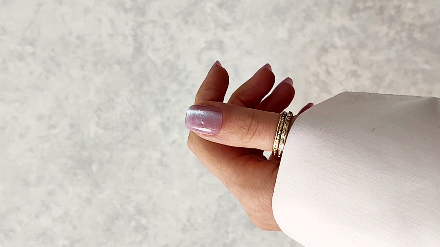 ناخن مصنوعی راسا مدل یاسی نقره ای کهکشانی فرم مربع گرد کوتاه کد RSK1019