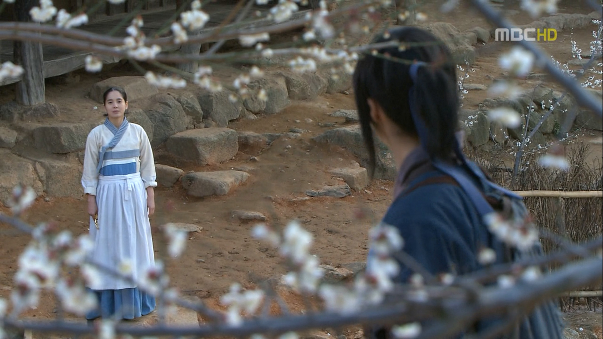 سریال کره ای «رودخانه ماه» / Moon River_ قسمت 21 (لینک ها در پایین) زمان175ثانیه