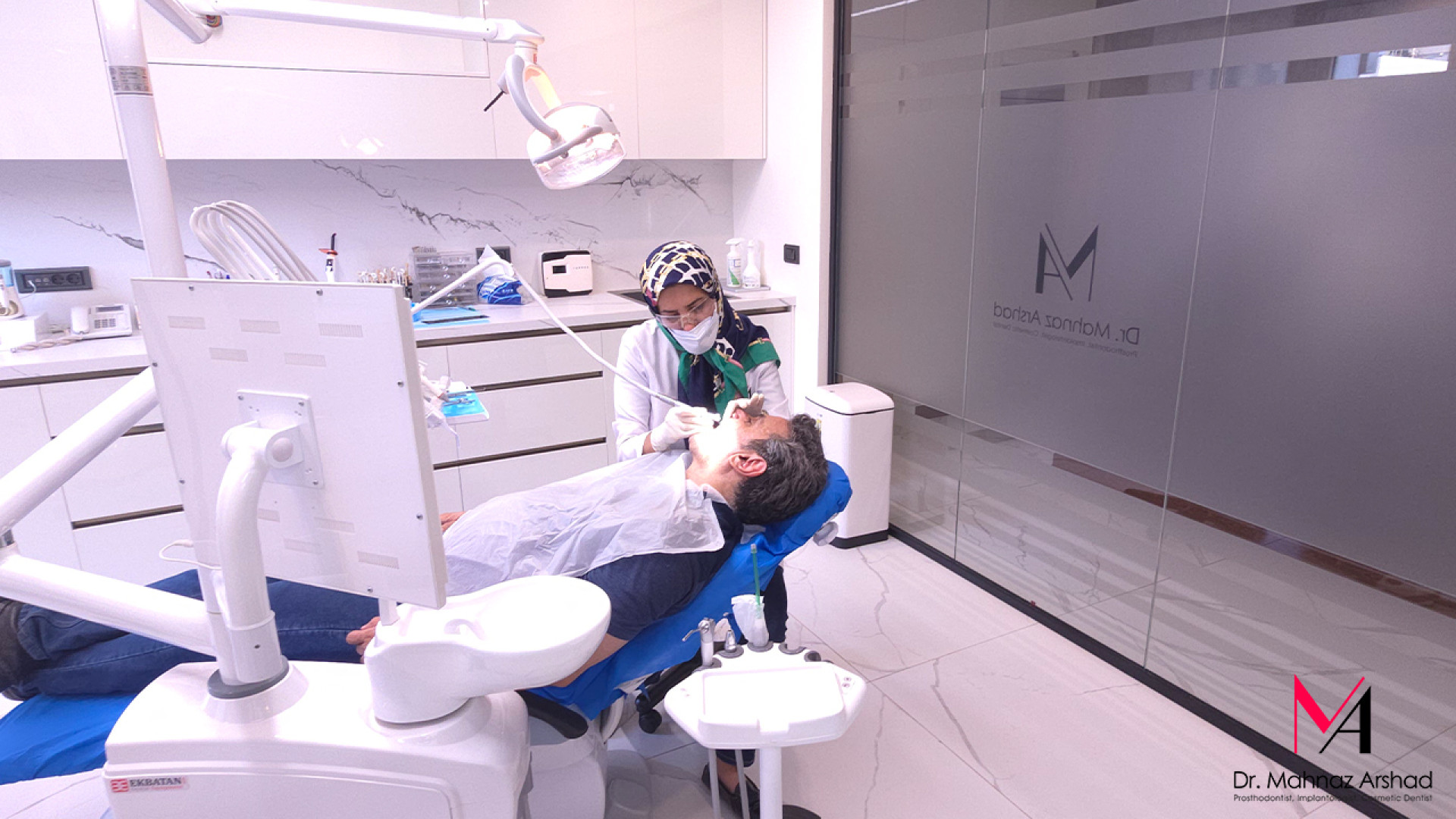 تفاوت ایمپلنت و اوردنچر دکتر مهناز ارشد