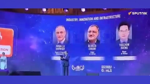 دکتر زاکانی جایزه مجمع نوآوری آینده شهری جهان در بریکس 2024 رو کسب کرد