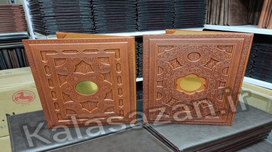 جلد کاور منو نفیس دو صفحه ای رستوران سفره خانه باغ رستوران عمارت