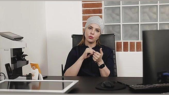 خودداری از استفاده از لنزهای رنگی دکتر لیلا غیاثیان