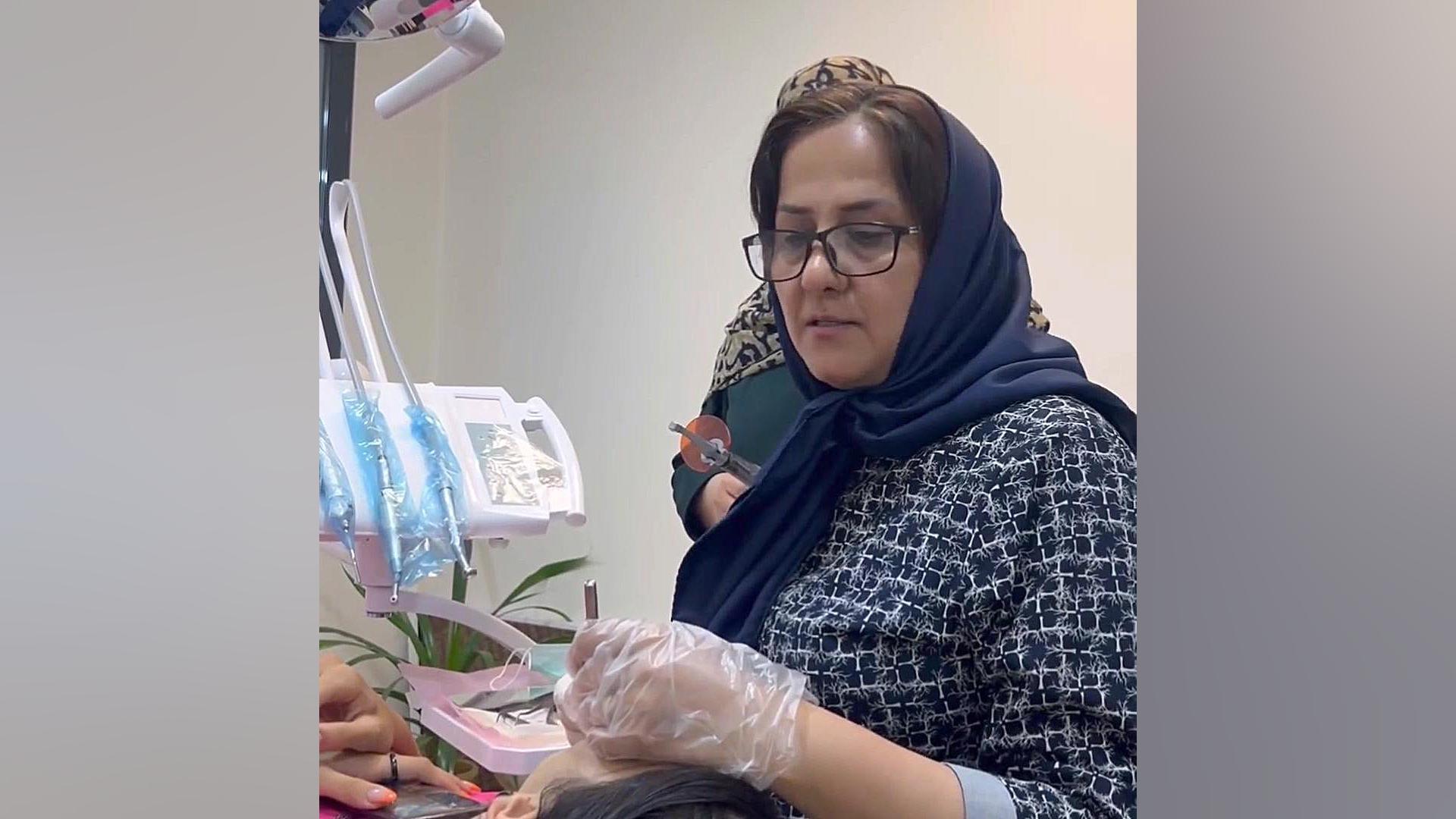 درمان نیش نهفته | دکتر ثریا یوسف نژاد دکتر ثریا یوسف نژاد متخصص ارتودنسی بابل