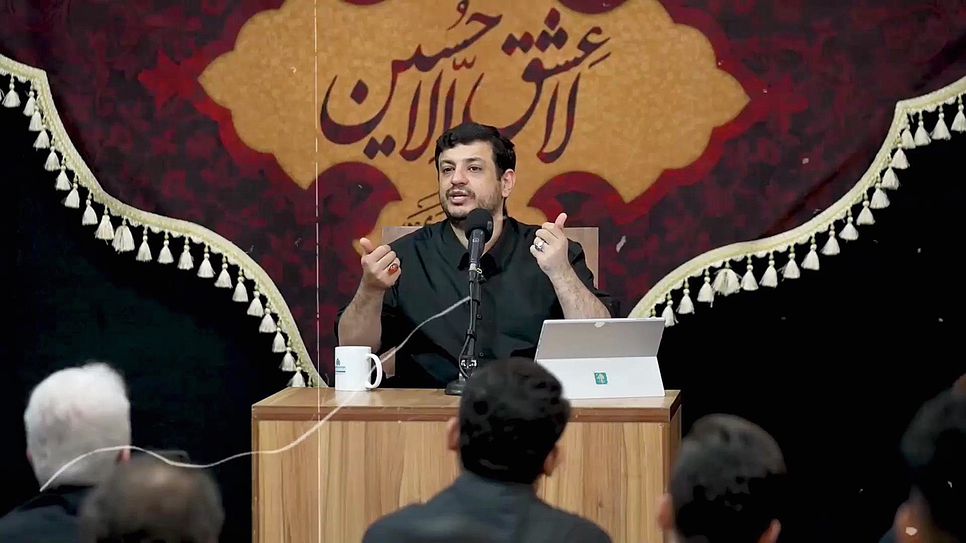 کلیپ/ چجوری جامعه رو حسینی کنیم!؟