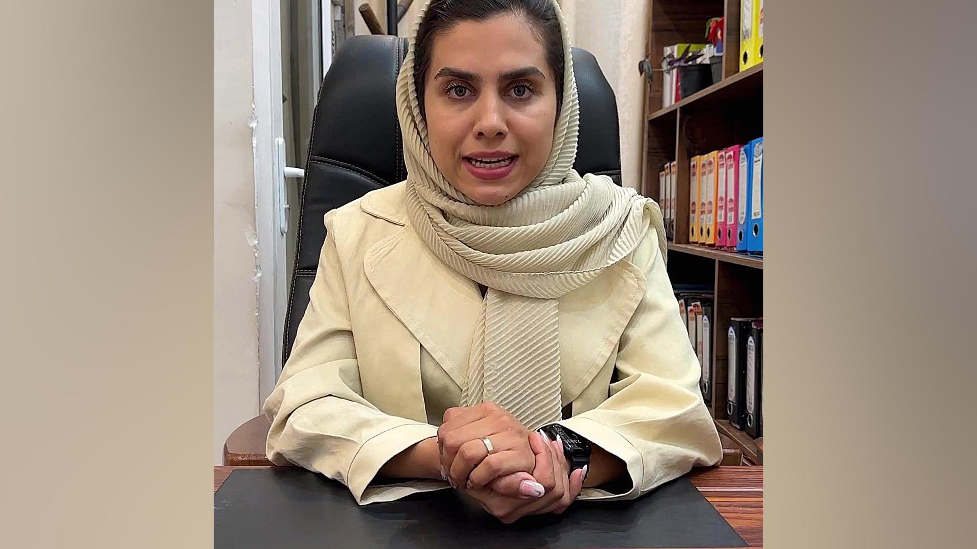 رنگ سند تک برگ وکیل پایه یک دادگستری فاطمه قربانی