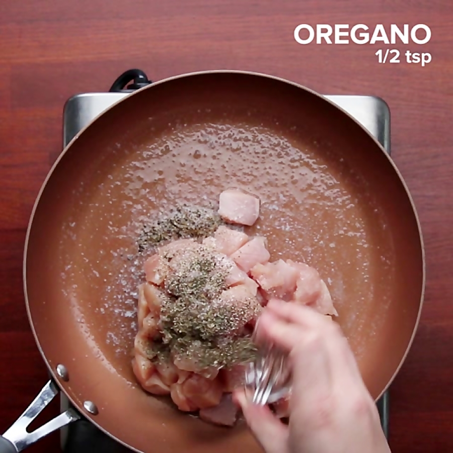 دستور پخت پاستا پنه آلفردو با مرغ و قارچ