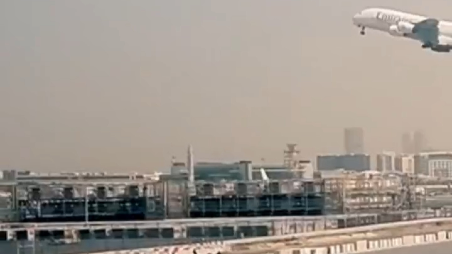 پوستر کوچک