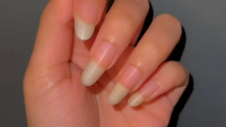 رشد سریع ناخن با روغن زیتون