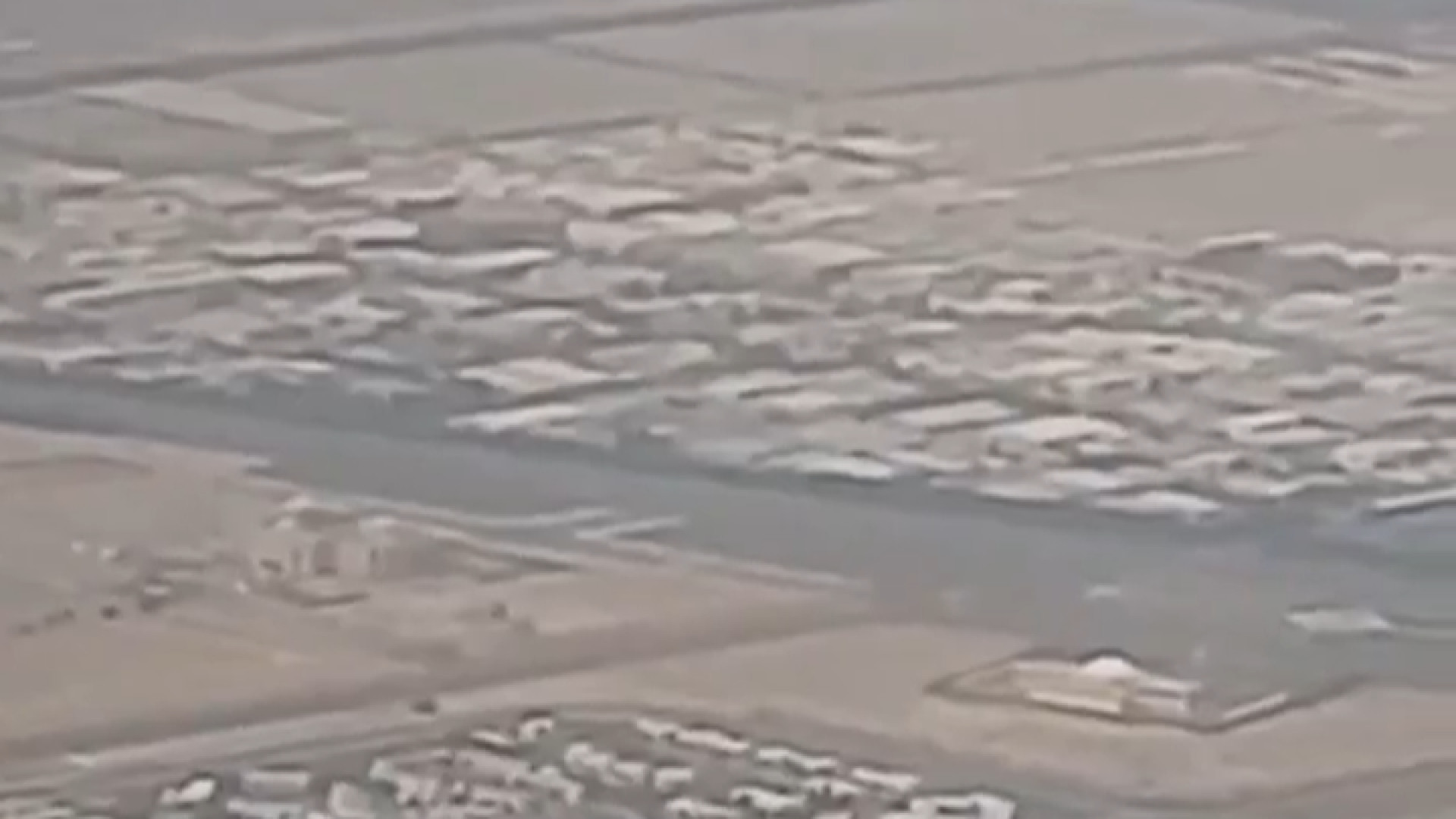 پوستر کوچک