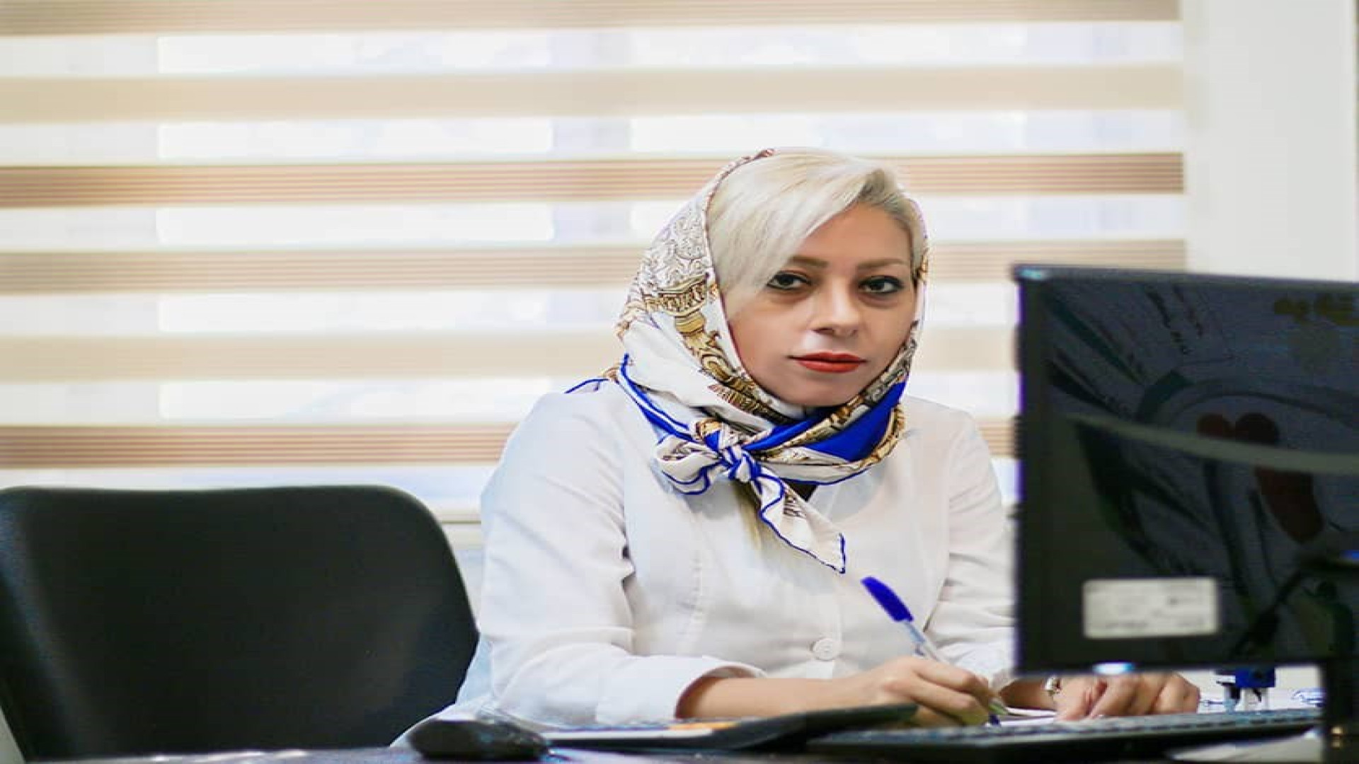 دکتر نگار اصلانی "دکترای مدیریت، کارشناسی ارشد تغذیه" پوسیدگی دندان