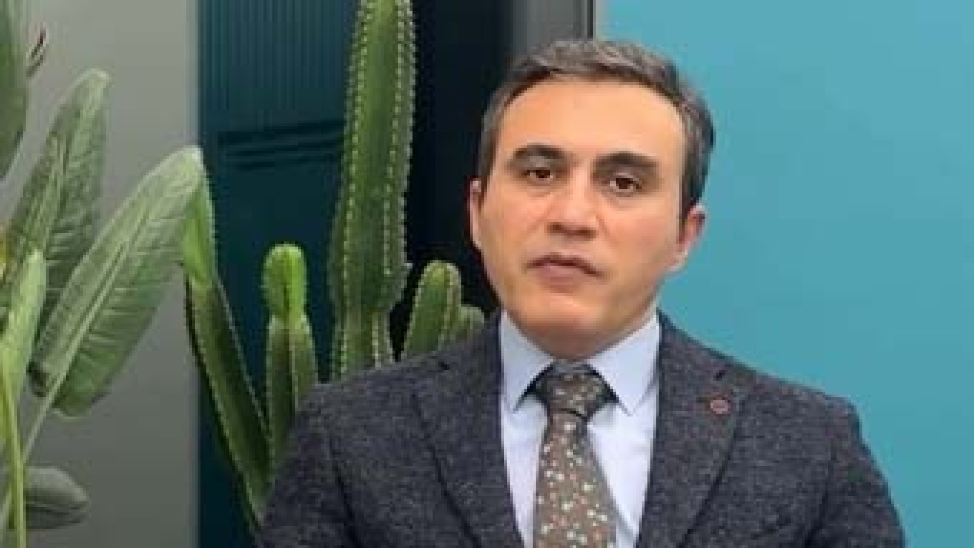 توضیحات دکتر مجیدی در مورد بینی استخوانی | دکتر محمد مجیدی دکتر محمد مجیدی - جراحی بینی به سبک طبیعی شیک