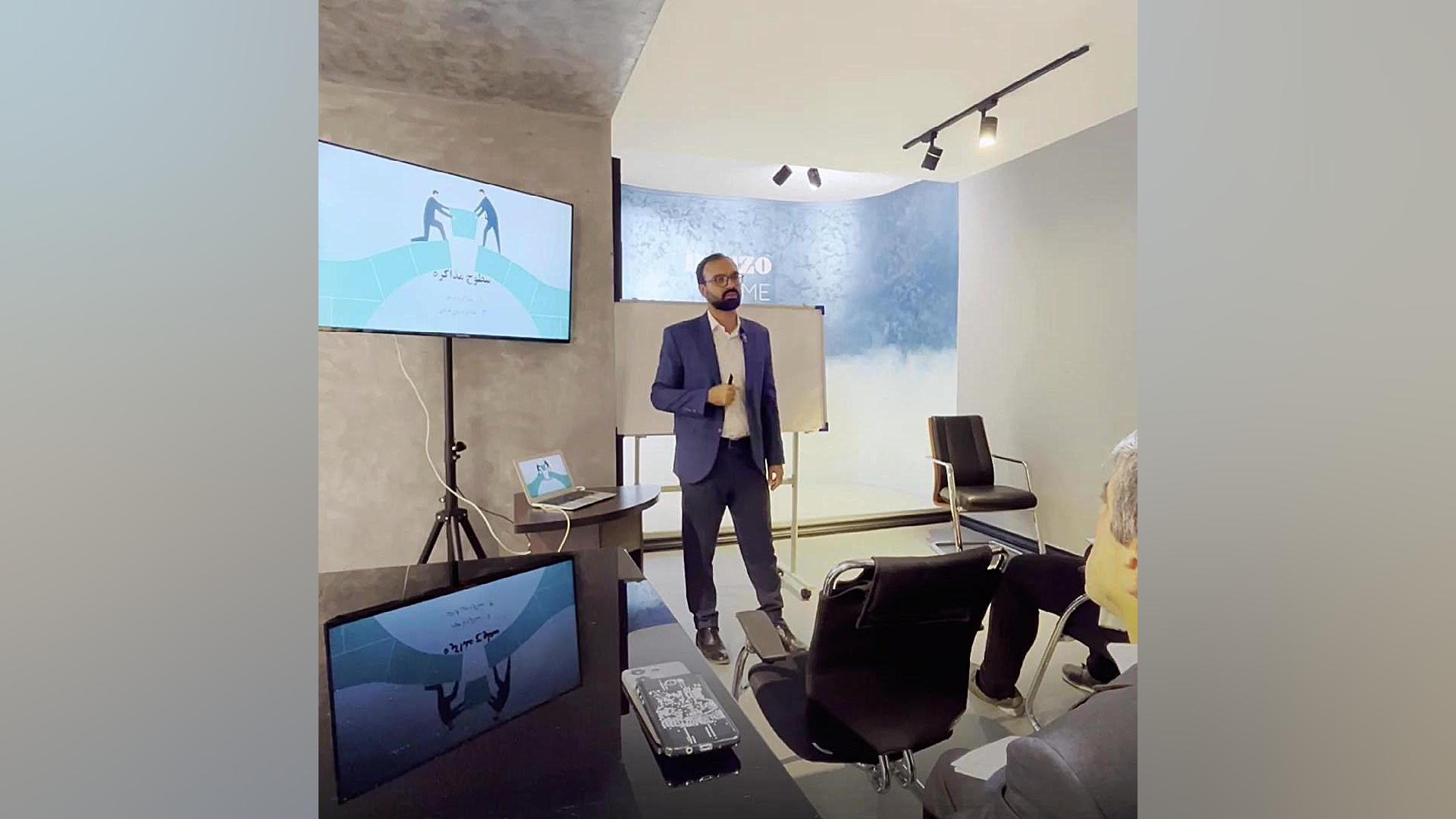 مذاکره با خود دکتر محمدرضا طاهری