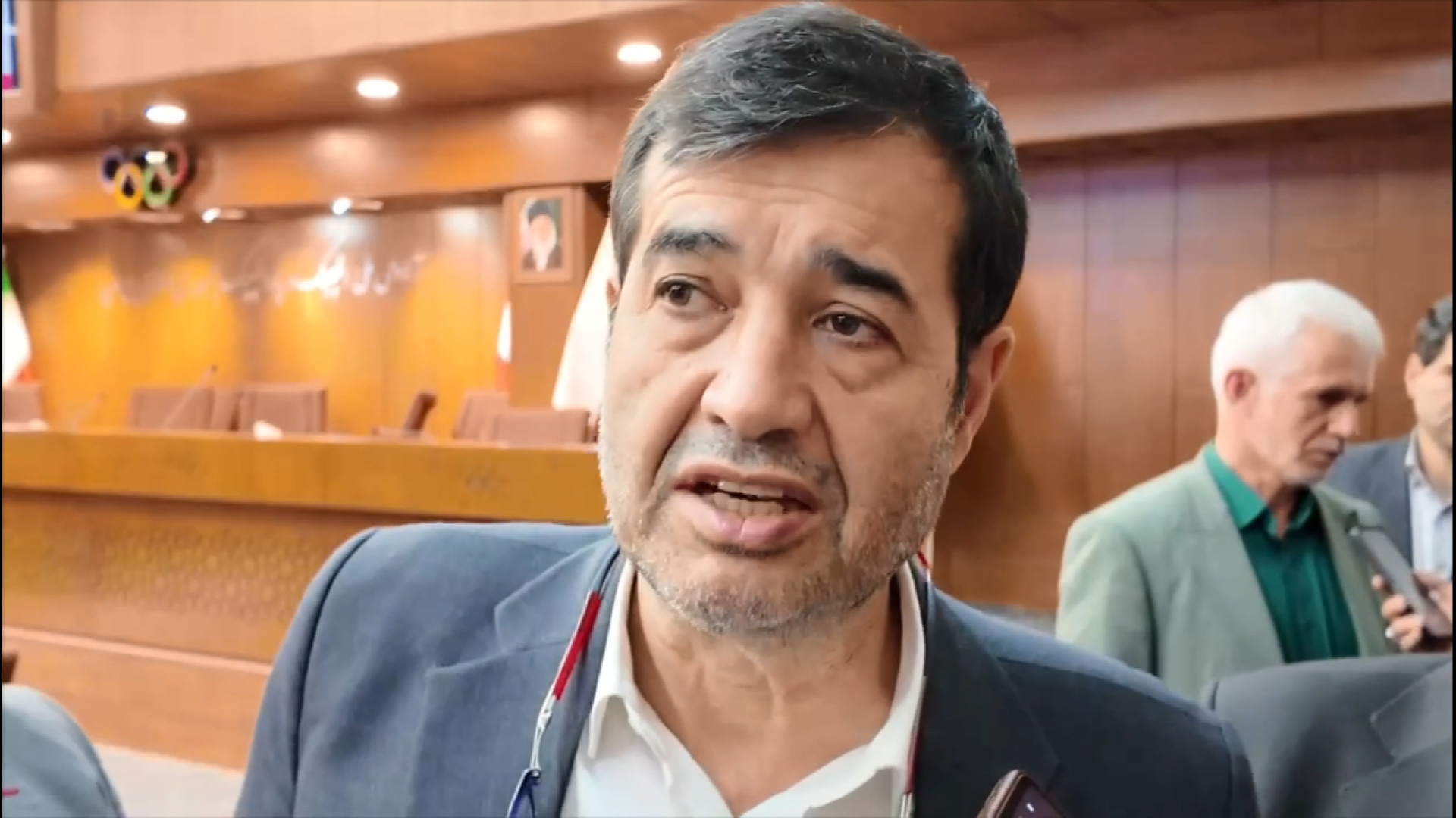 باید تلاش کنیم ورزش را برای مردم گران نکنیم آهنگ بترکون