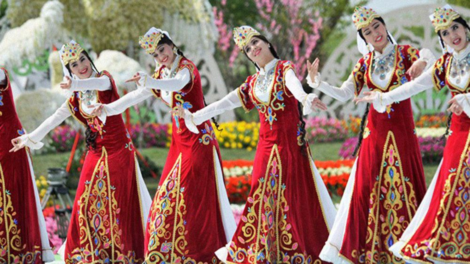 آهنگ شاد و زیبای رقصی دور همی مخصوص رقص ملایم ، آهنگ شاد مجلسی رقصی دنزل واشینگتن