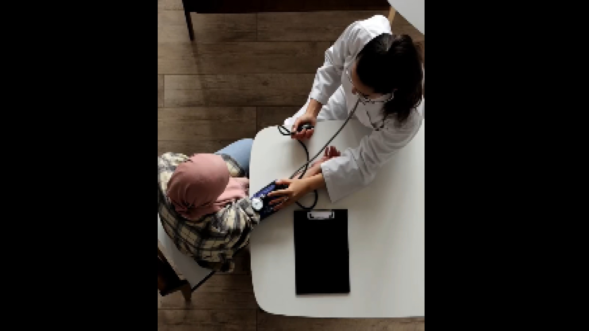 کنترل فشار خون در بارداری دکتر زهرا طالب زاده