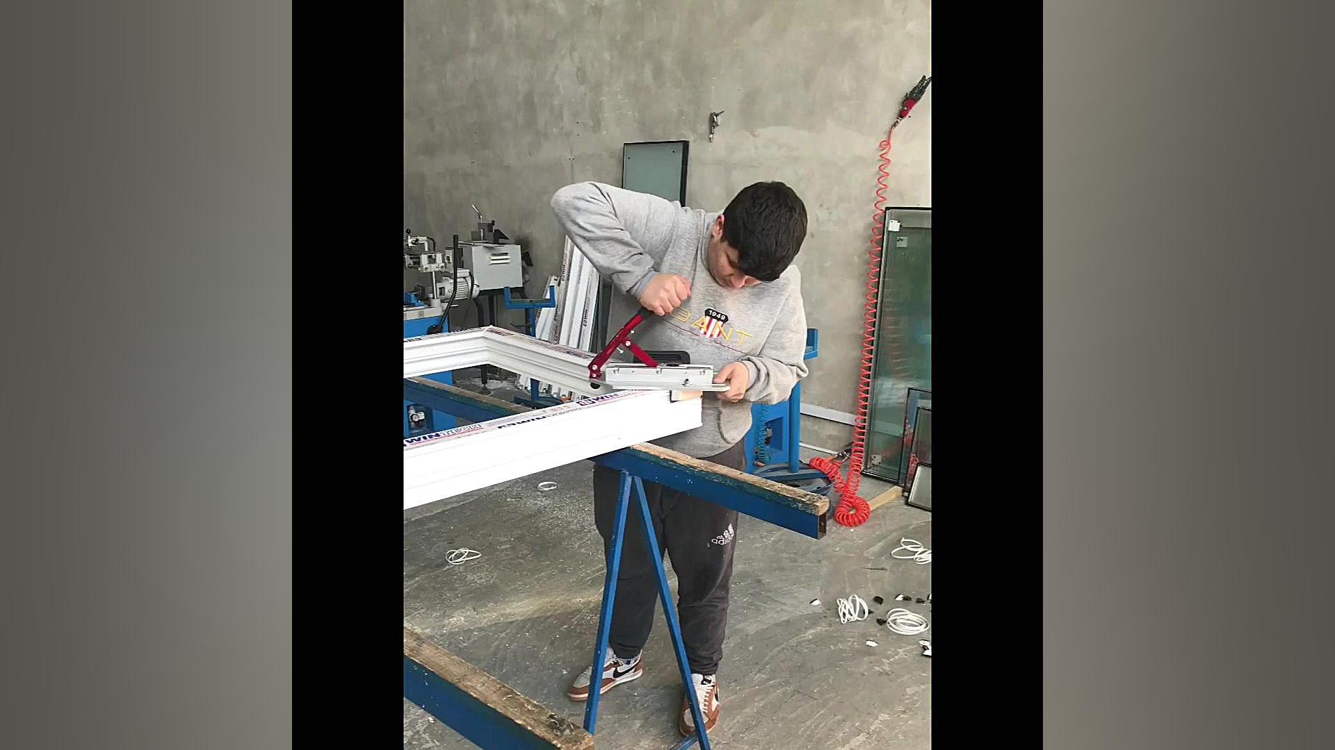 تمیزکن خط جوش برای پنجره دوجداره وین تک مازندران | پنجره Upvc وین تک مازندران کربوکسی تراپی