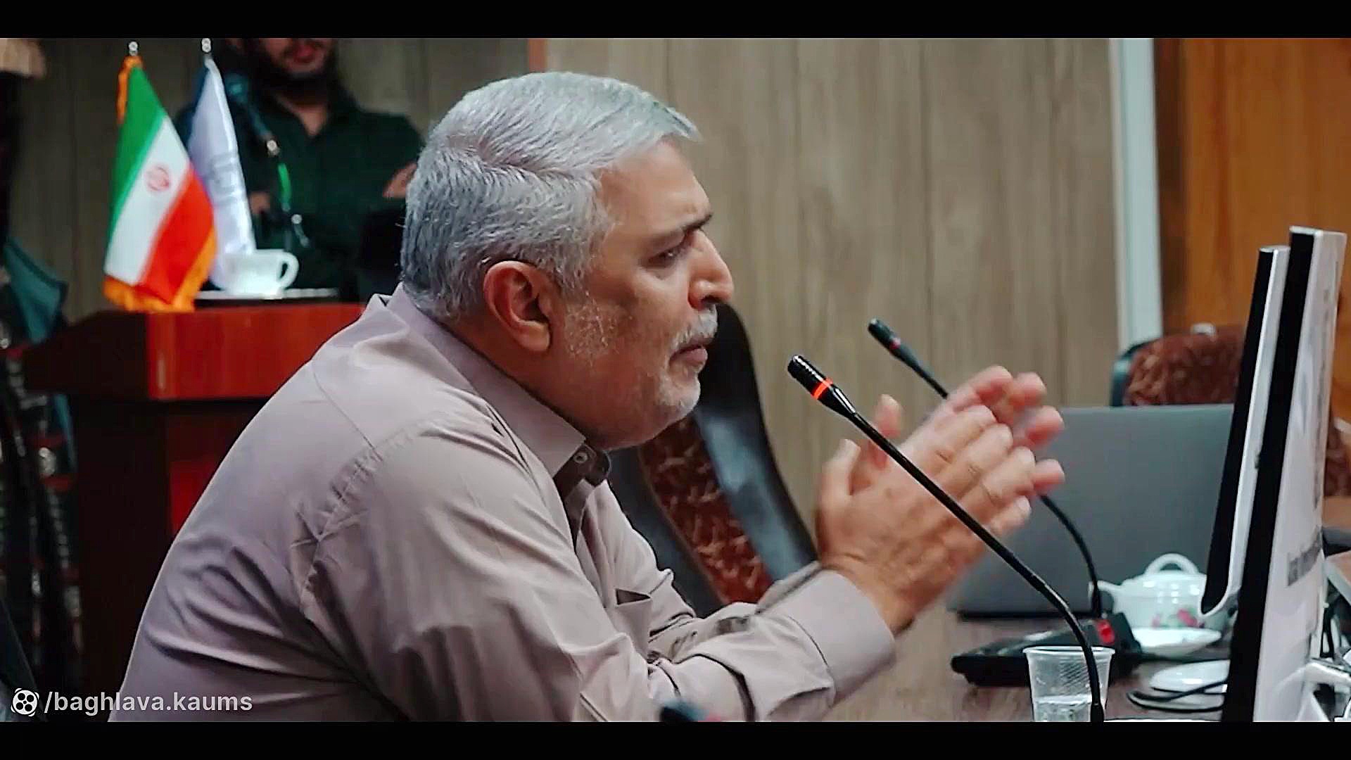 نشست تجربه دانشجویی با دکتر رضا رزاقی متخصص عفونی دانشگاه علوم پزشکی کاشان گلابی زرین