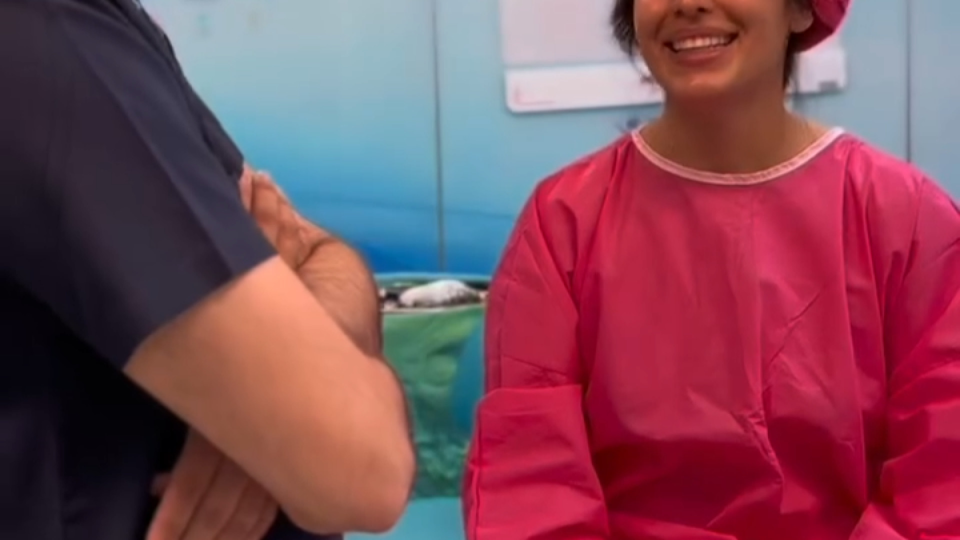 یک هفته بعد از رینوپلاستی توسط دکتر قانعی | بهترین جراح پلاستیک در اصفهان دکتر امین قانعی - جراح پلاستیک در اصفهان