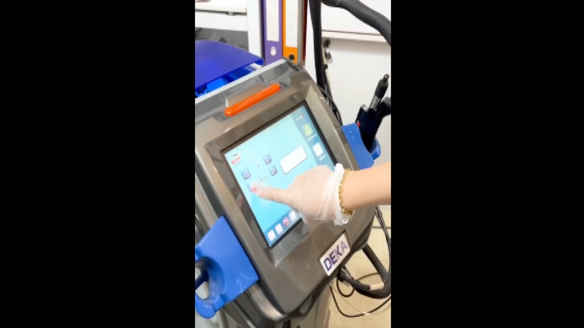 لیزر در مطب دکتر روغنی دکتر ایمان روغنی جراح و متخصص پوست و مو