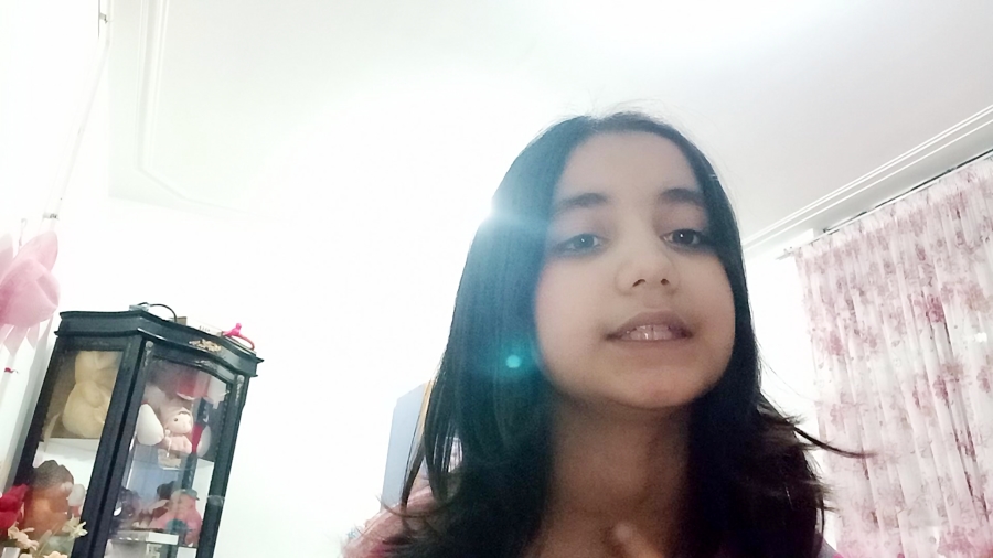 نشان دادن کل رژ ها و برق لب