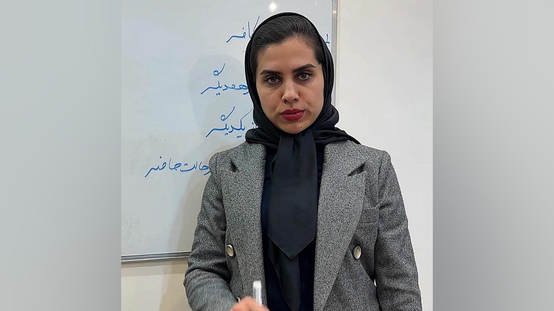 ربا گرفتن وکیل پایه یک دادگستری فاطمه قربانی