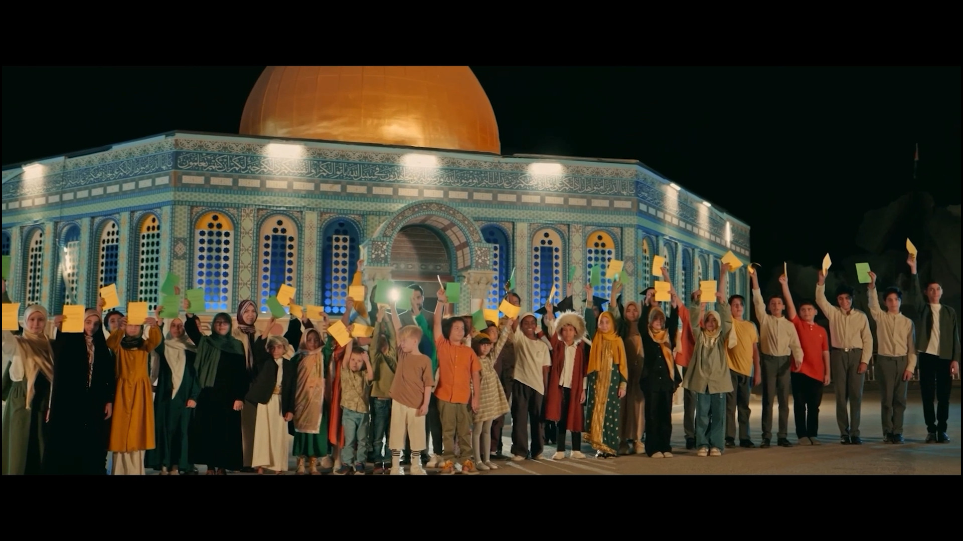 نماهنگ منجی با صدای محمد اسداللهی