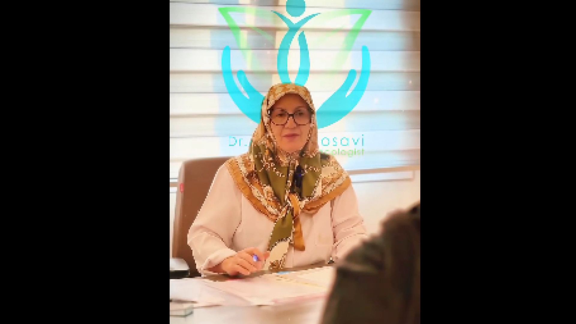 لکه بینی بین در قاعدگی دکتر اعظم السادات موسوی فوق متخصص انکولوژی زنان