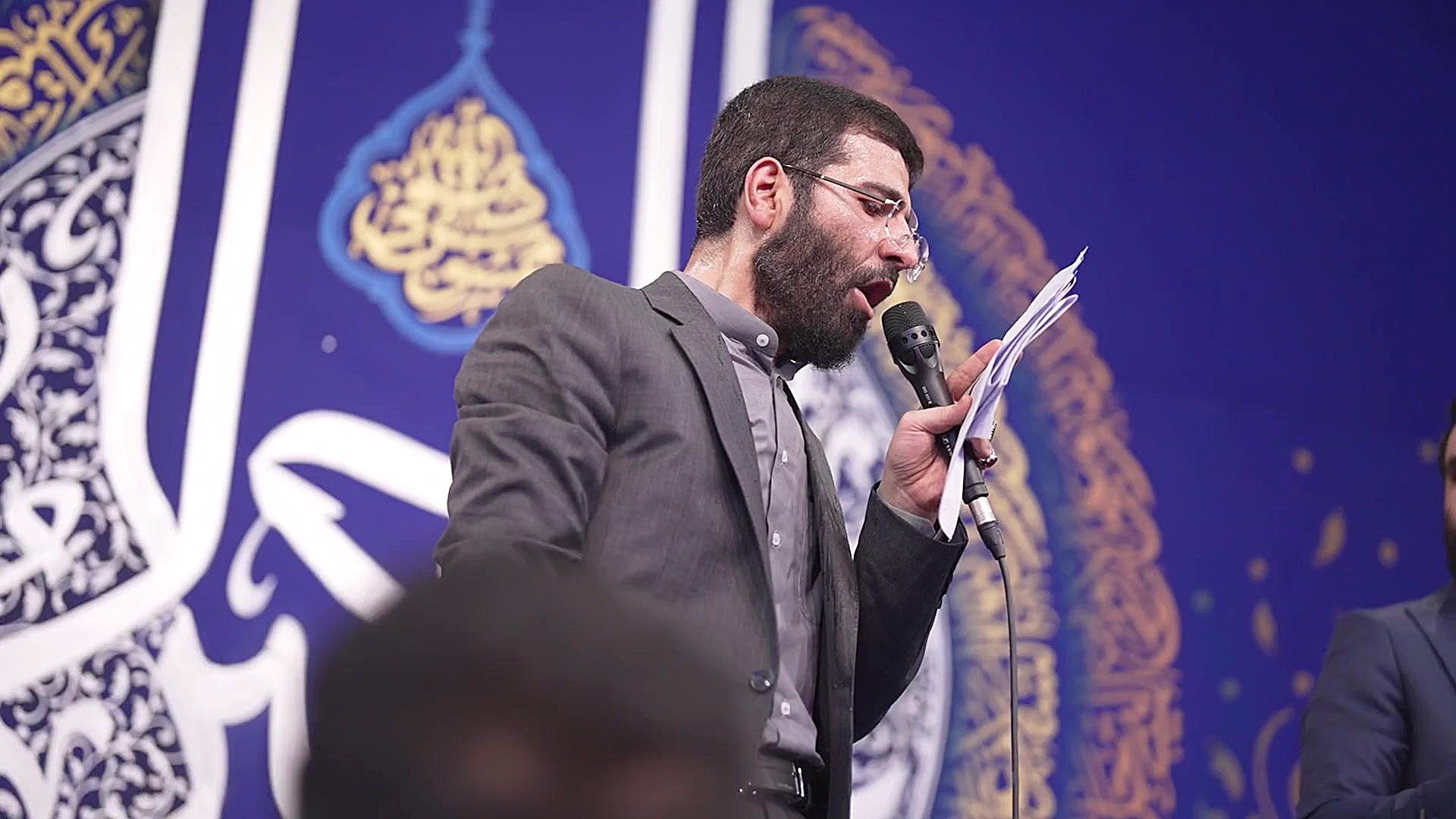 سرود | همه‌ی ما یه دورانی داریم / حاج حسین سیب سرخی