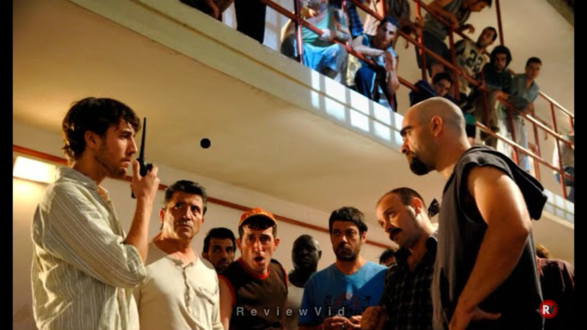 فیلم اکشن تو محیط زندان - CELL 211 زمان66ثانیه