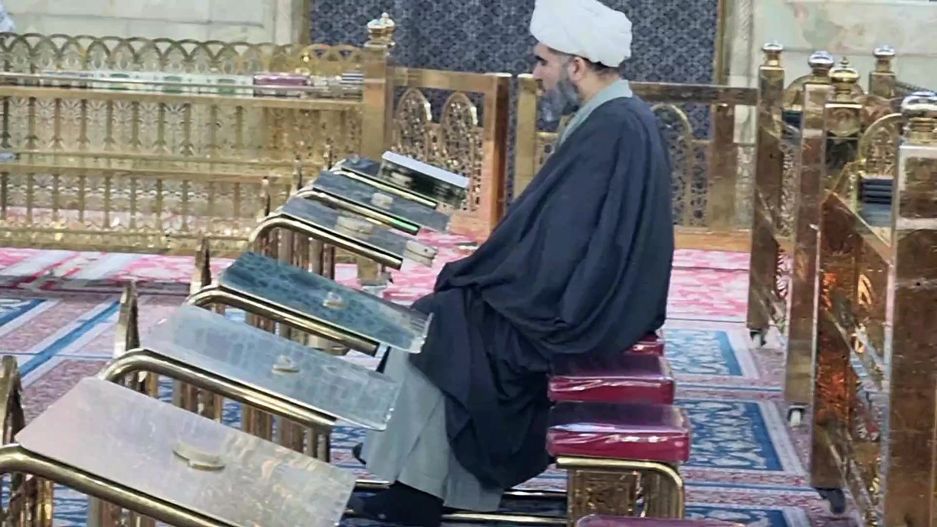 صندلی نماز در حرم امام حسین