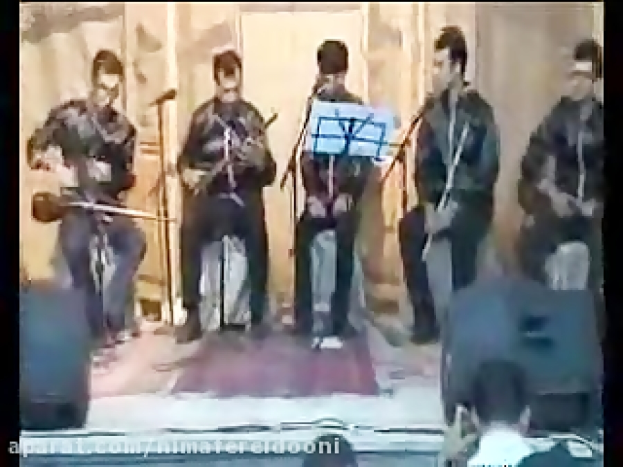 محسن رحمانی سه‌تار محمدصادق مصباحی کمانچه کنسرت گروه آوان آران و بیدگل