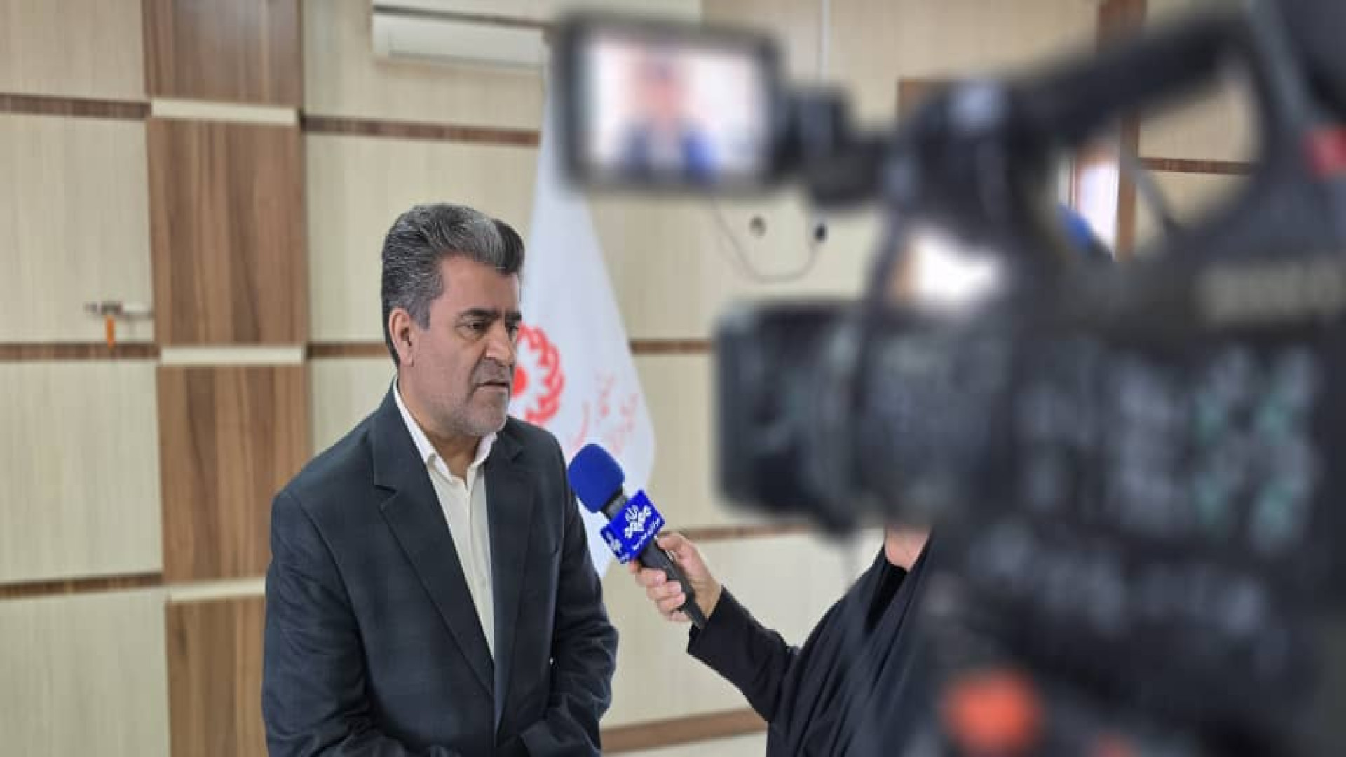 گزارش صدا و سیما از غربالگری شنوایی نوزادان وکودکان در خوزستان کلینیک لیزر