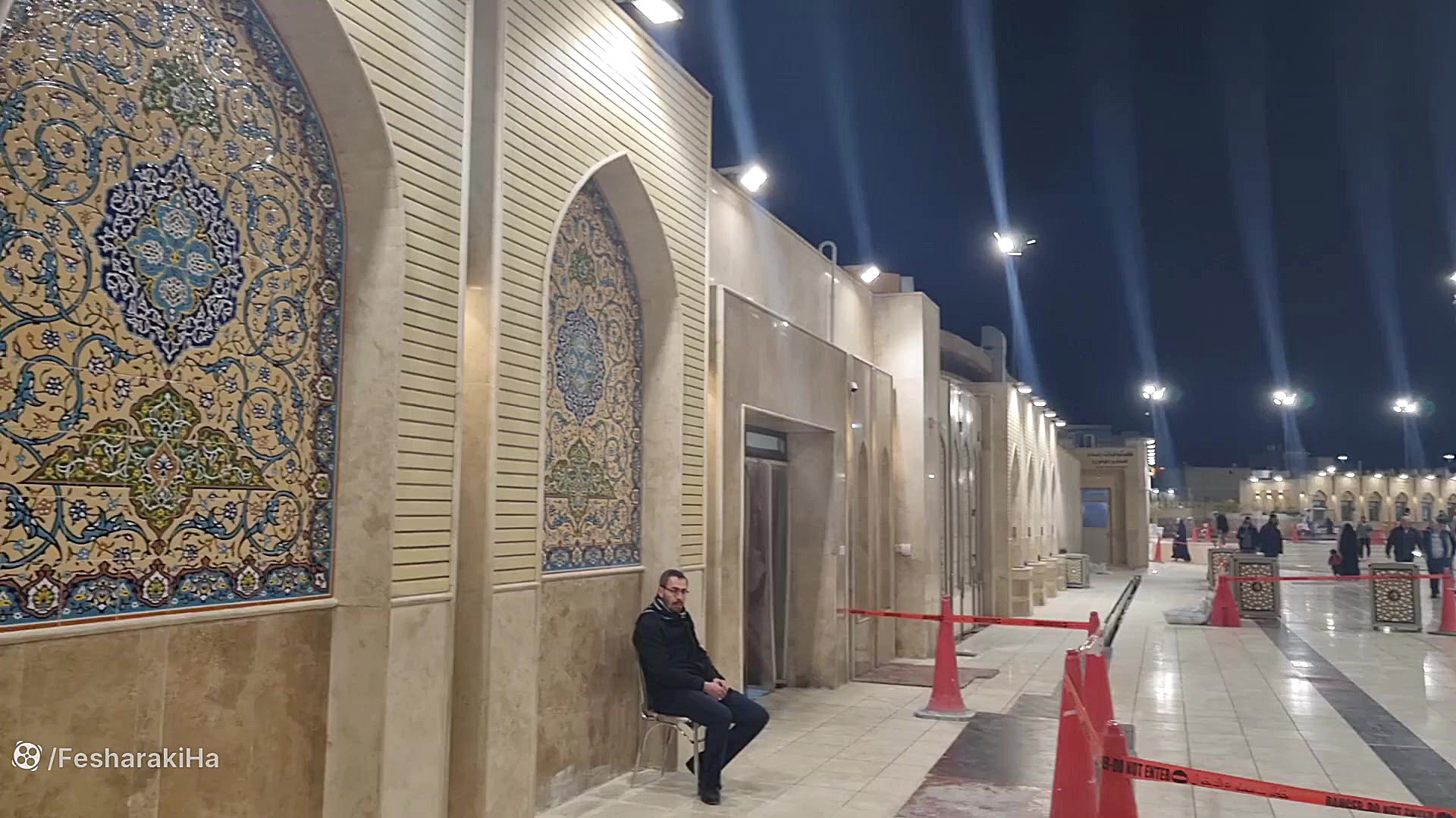 نمای بسیار زیبا در جداره  بیرونی حرم کاظمین ع