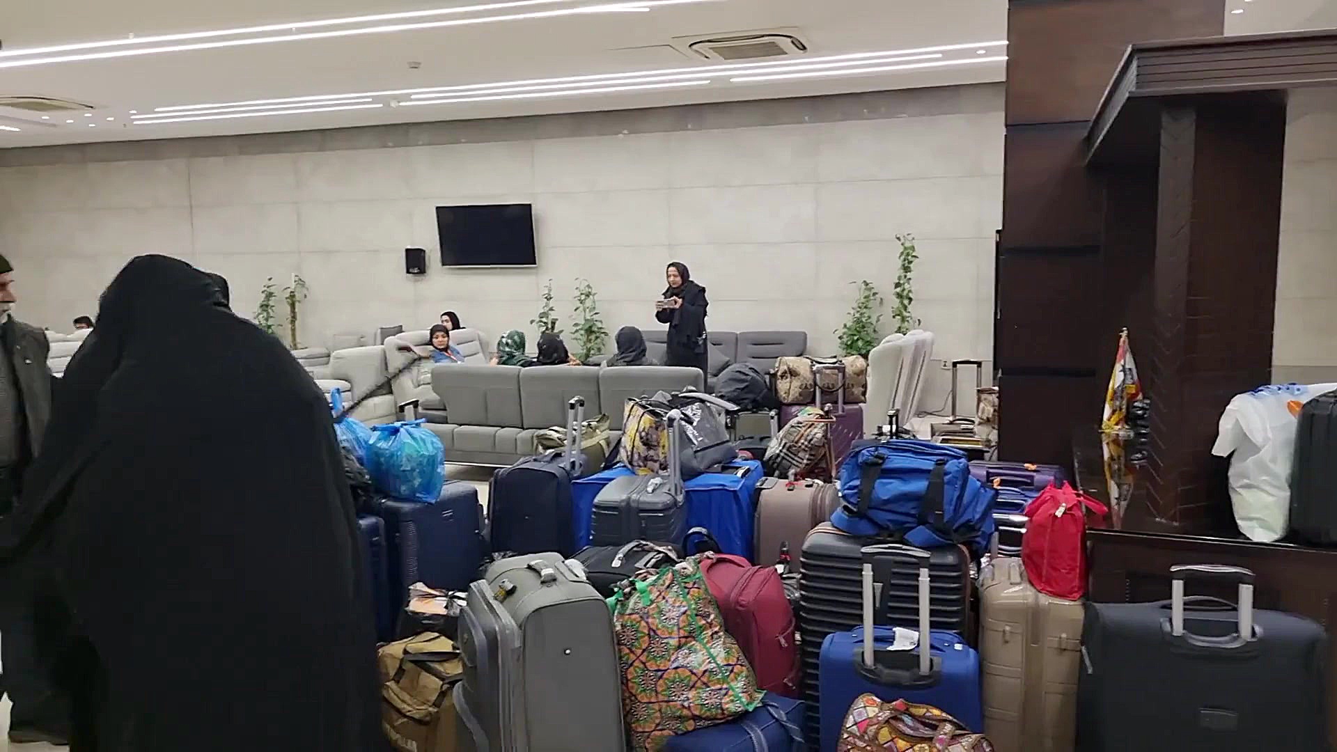 نمازخانه چند کاره در سرسرای هتلی در کربلا