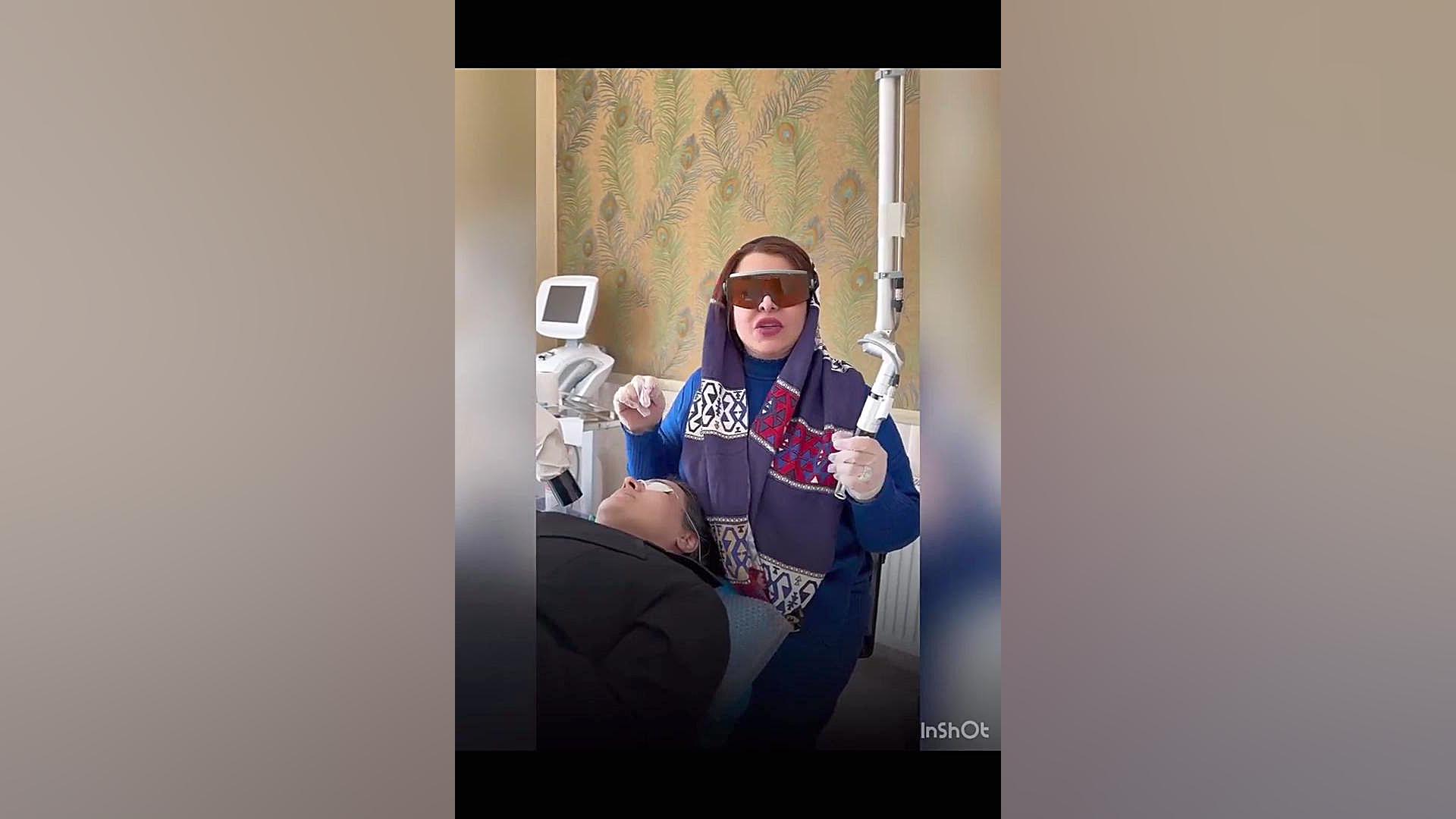 لیزر هلیوس ۳ برای از بین بردن لک های صورت دکتر فرحناز زینعلی - متخصص پوست، مو، زیبایی زنجان