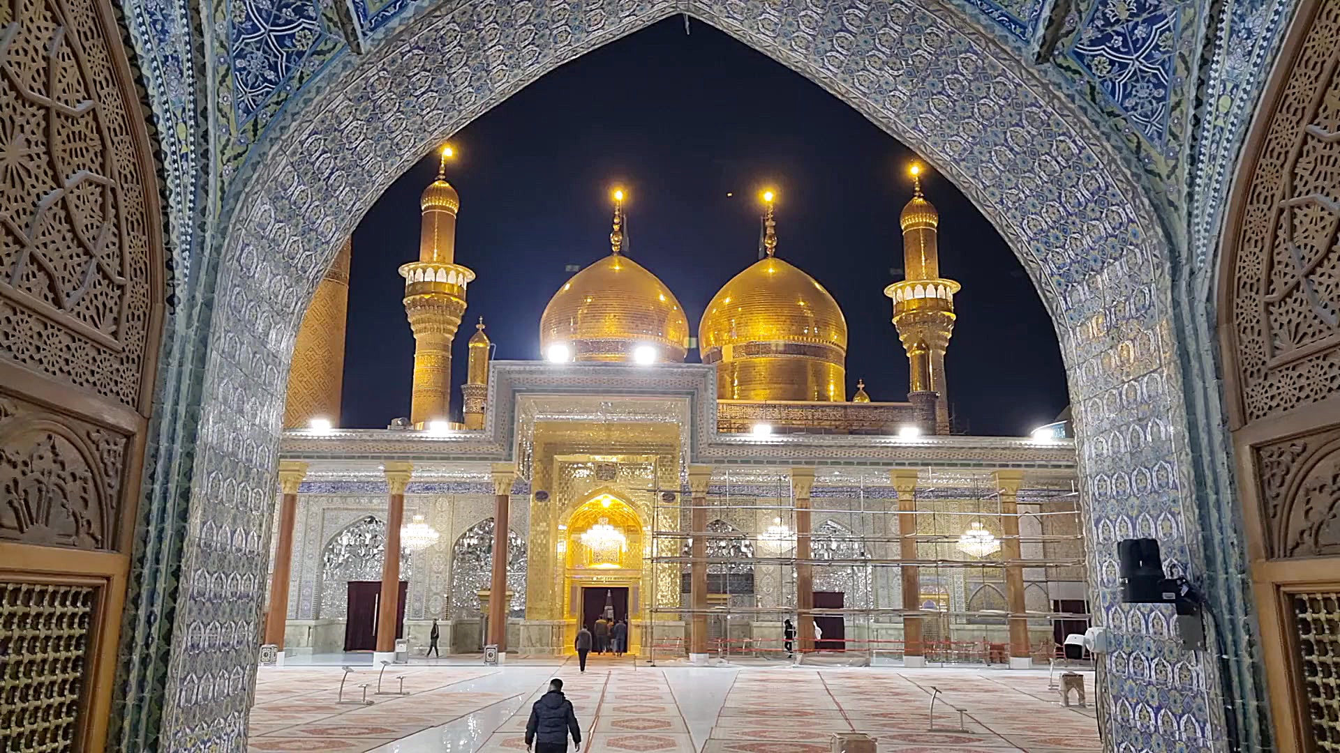 نمایی زیبا و بی نظیر از بارگاه حرم مطهر امامین کاظمین