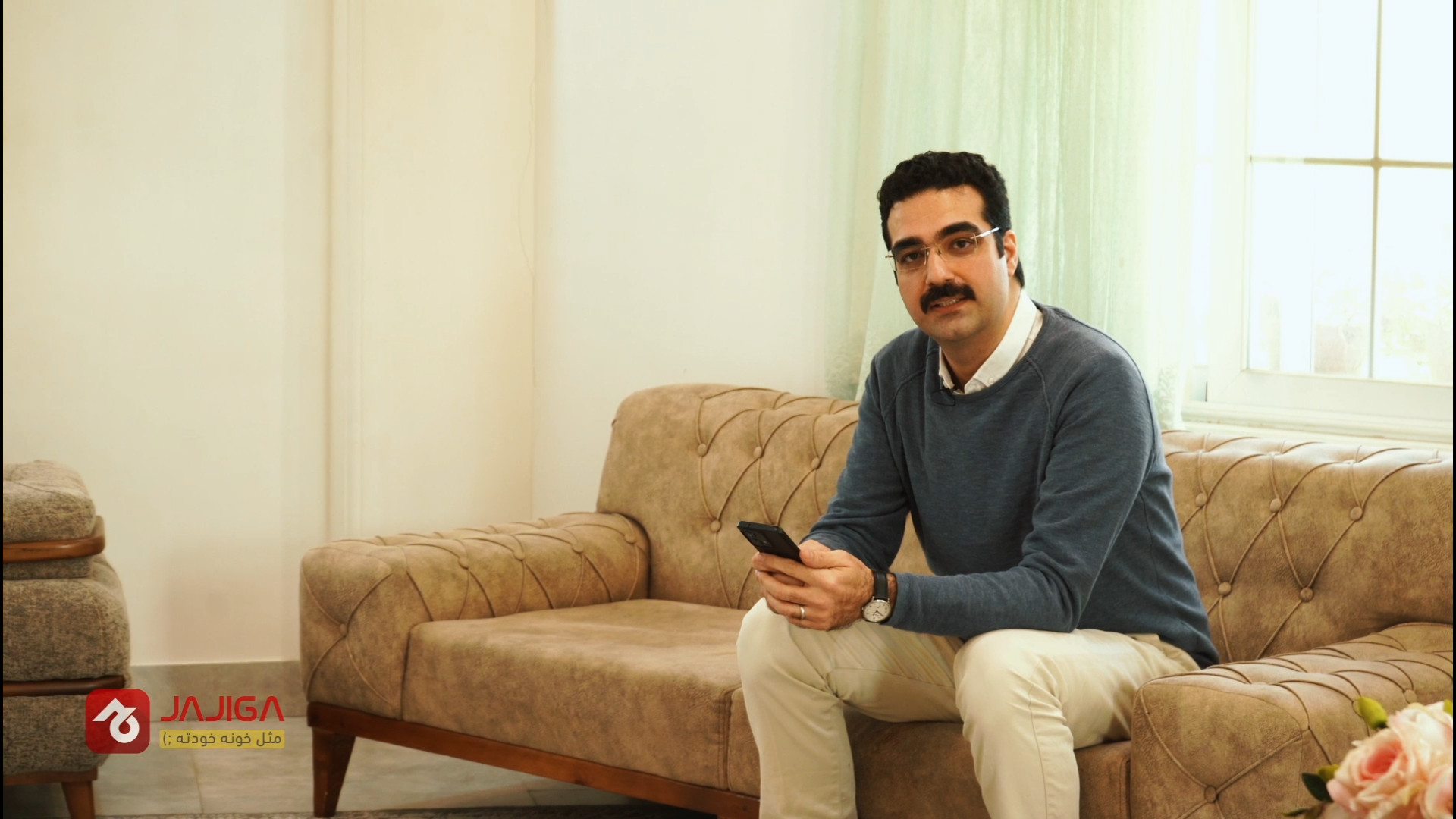 پوستر کوچک