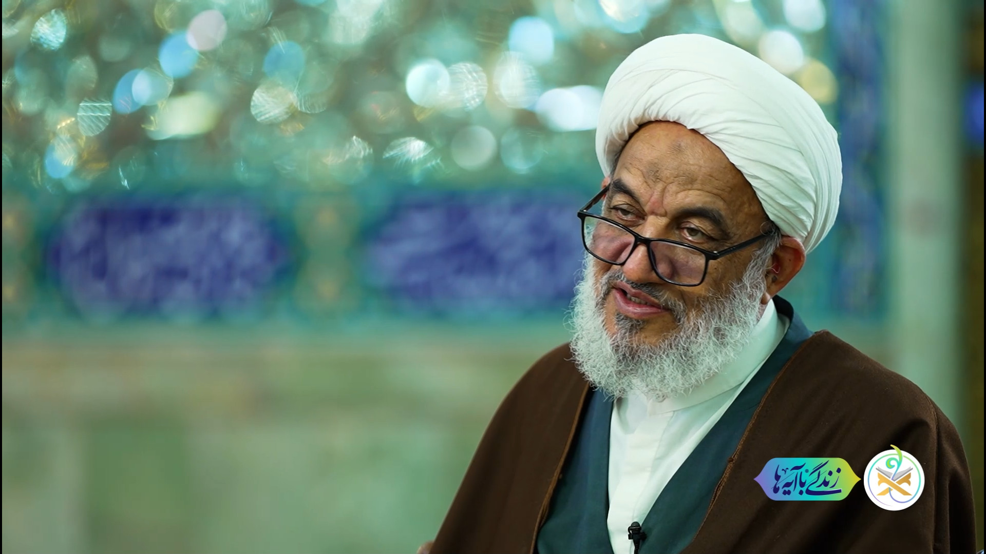 سعی کنیم از امامت امیر المومنین (ع) الگو بگیریم