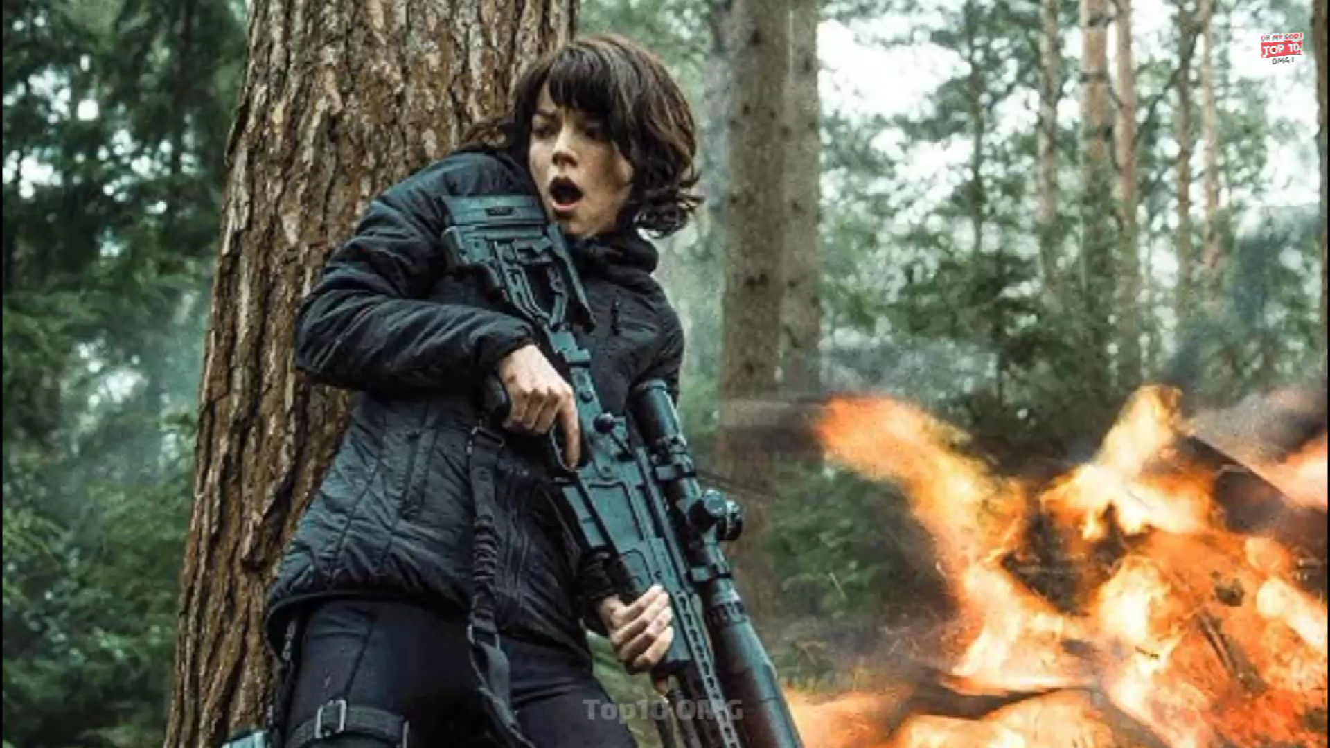 معرفی فیلم ترسناک اکشن تنگه | The gorge 2025 زمان161ثانیه