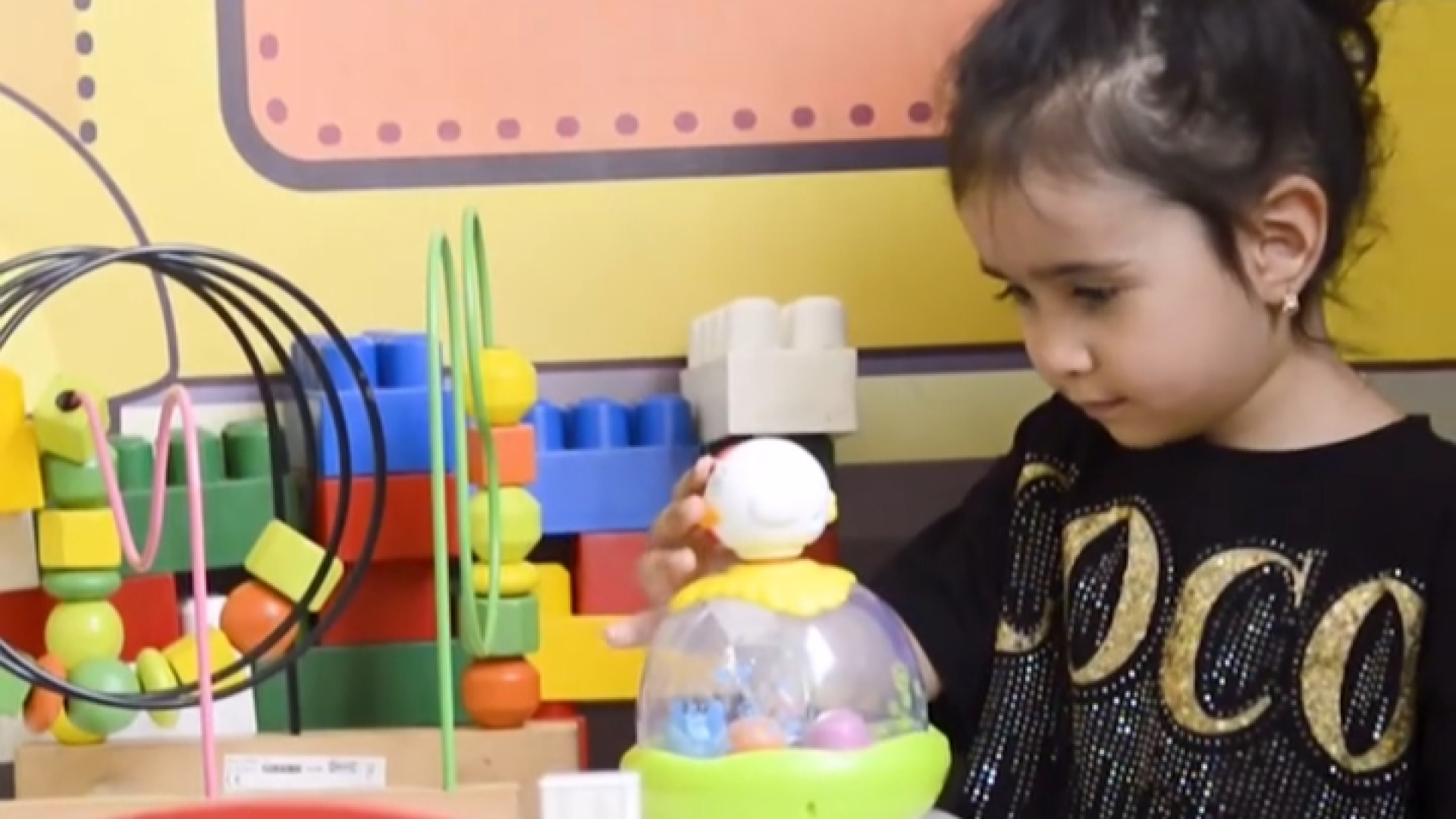 ترمیم دندان کودکان | دکتر ماندانا حجازی زیبایی پوست