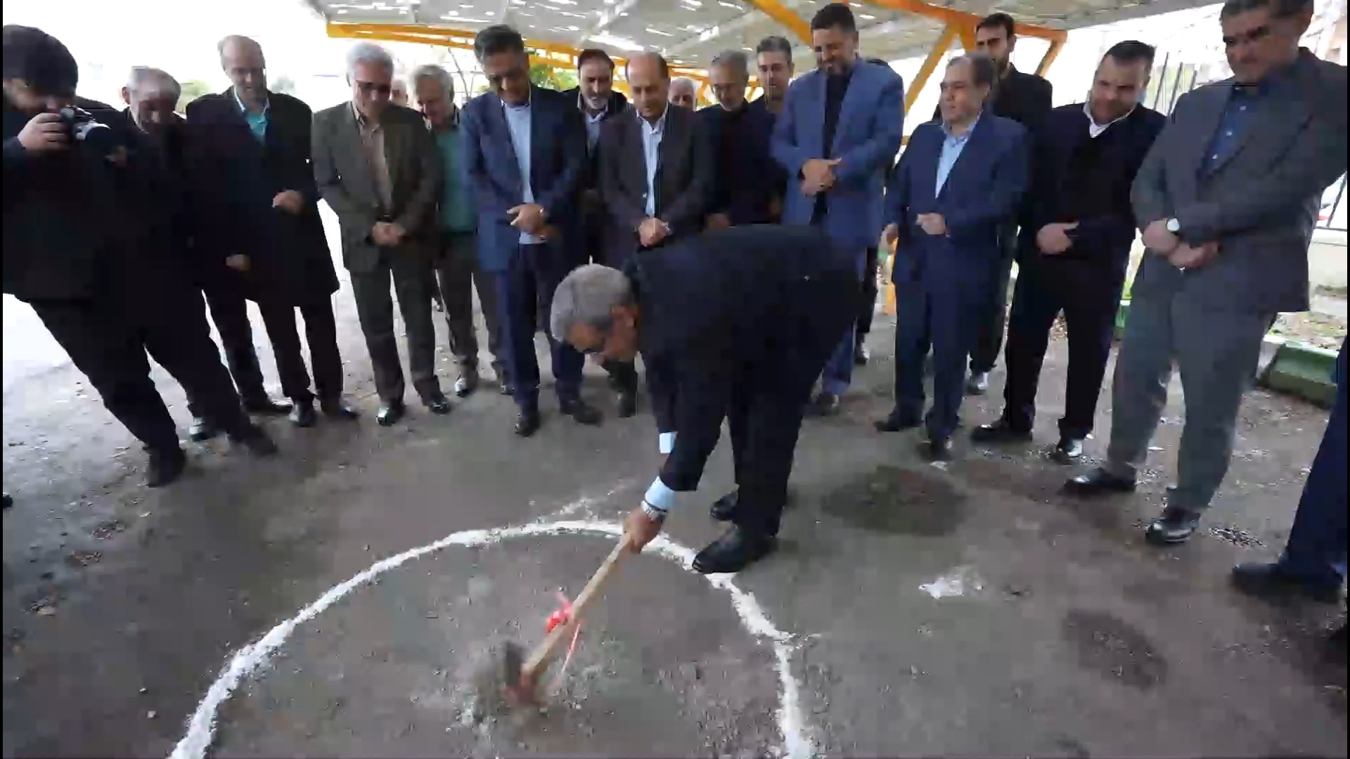 کلیپ افتتاح 46 پروژه بهداشتی ،درمانی و عمرانی دانشگاه علوم پزشکی مشهد سریال