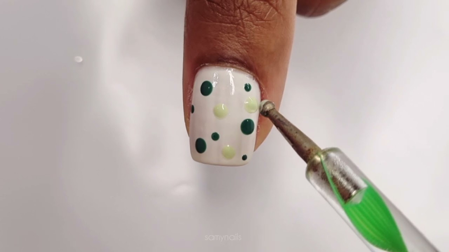 ۸ مدل طراحی ناخن کوتاه و ظریف | ساده، سریع و شیک برای همه