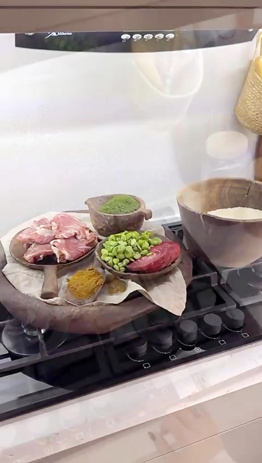 طرز تهیه ته‌چین با گوشت خام، تجربه‌ای متفاوت از غذای سنتی ایرانی